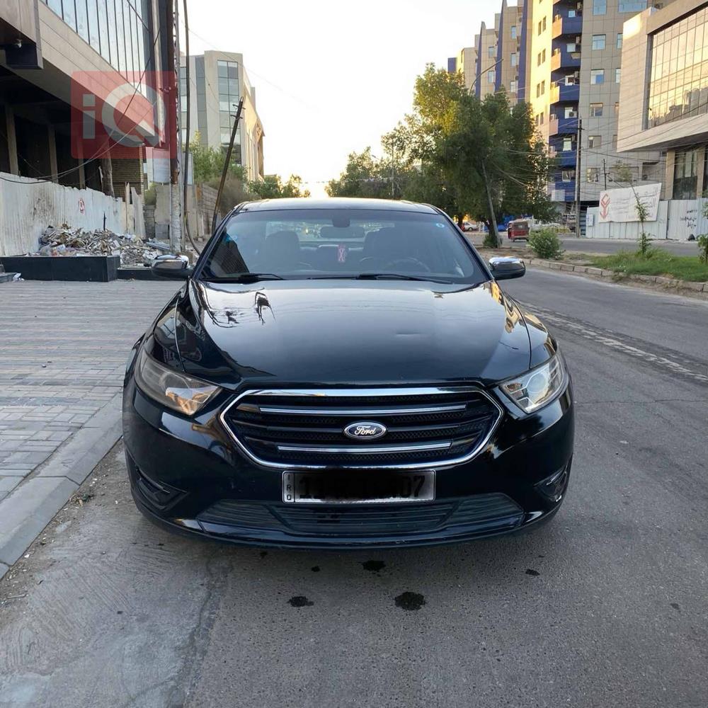 Ford Taurus